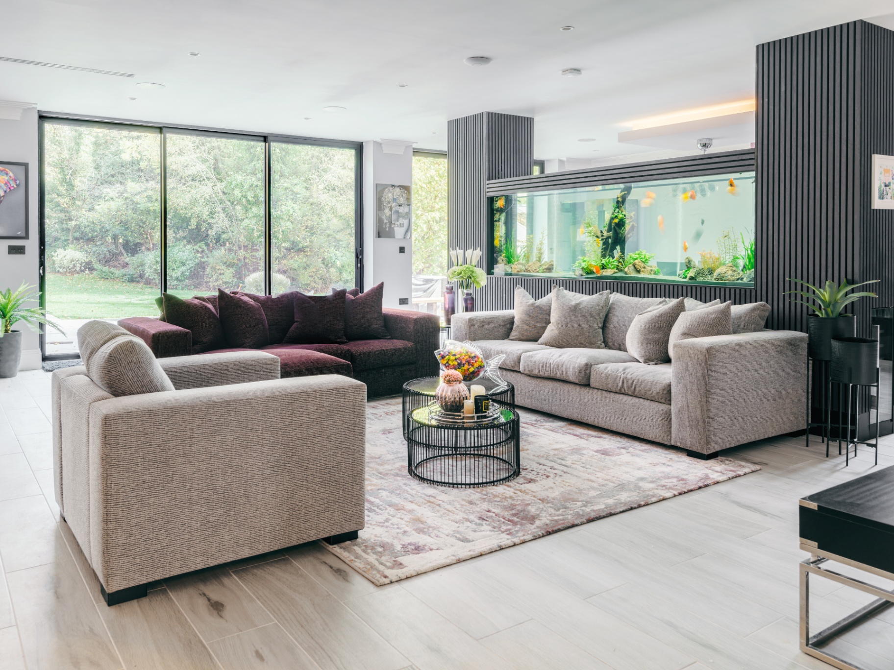 Family room with aquarium